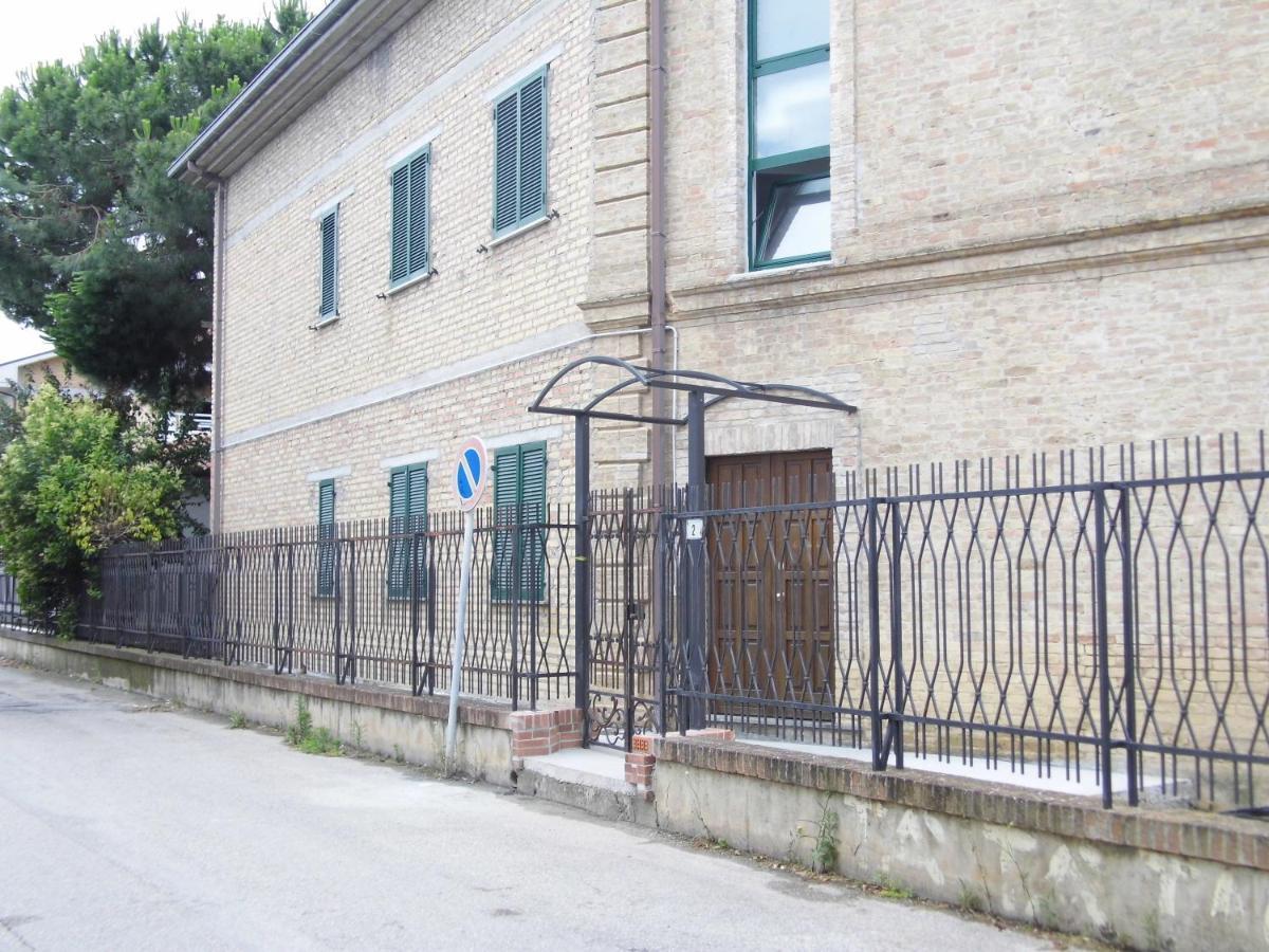 Bed and Breakfast A Casa Di Nelly Торторето Экстерьер фото