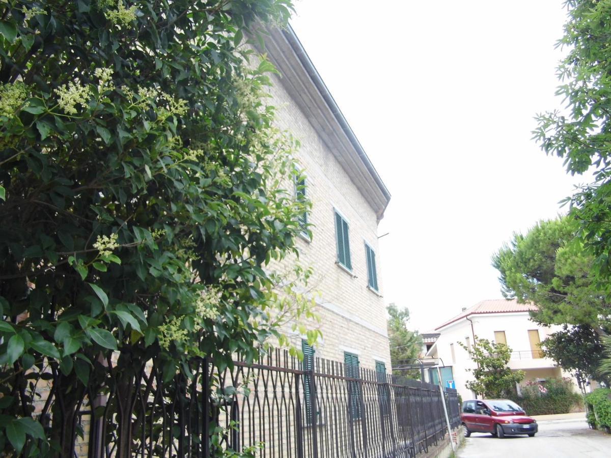 Bed and Breakfast A Casa Di Nelly Торторето Экстерьер фото