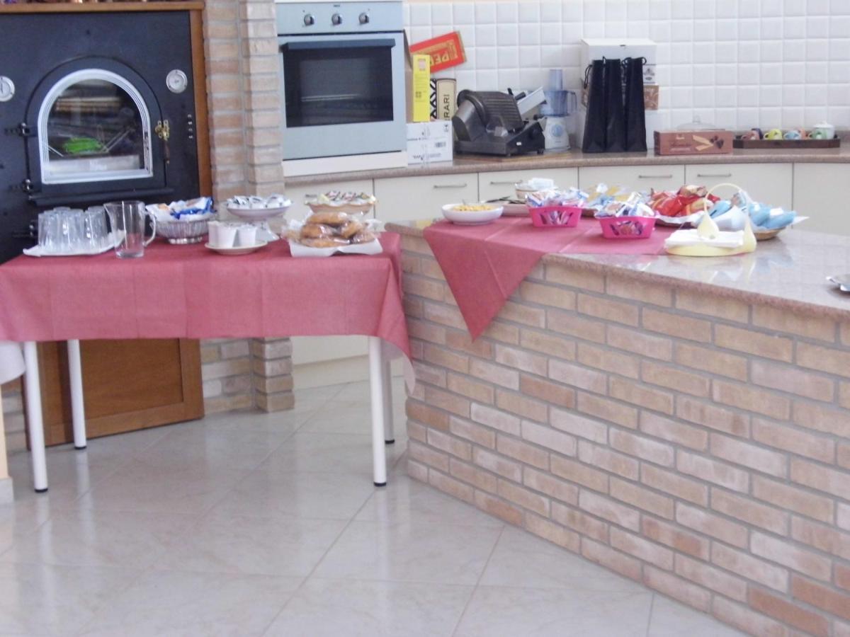 Bed and Breakfast A Casa Di Nelly Торторето Экстерьер фото