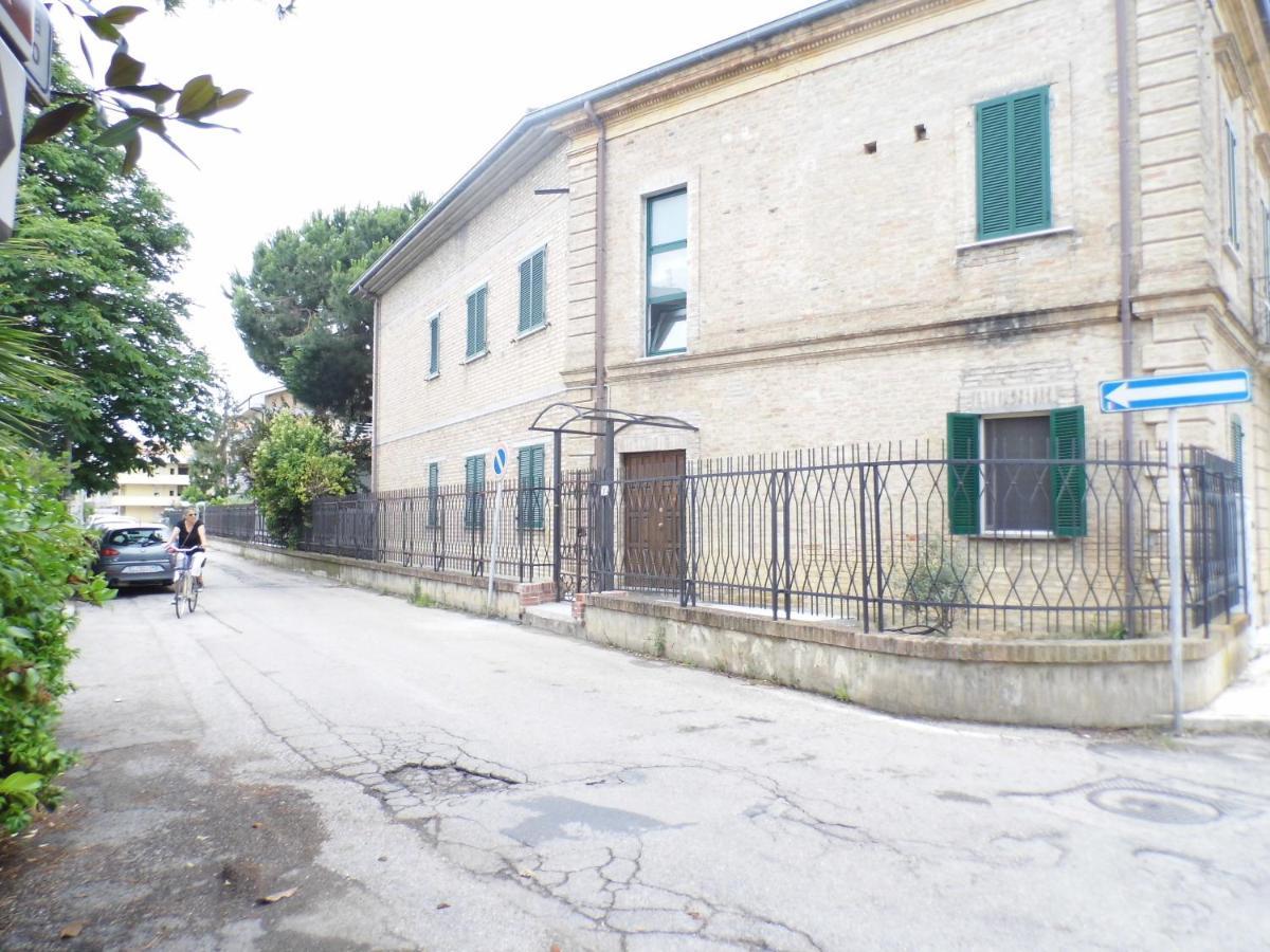 Bed and Breakfast A Casa Di Nelly Торторето Экстерьер фото