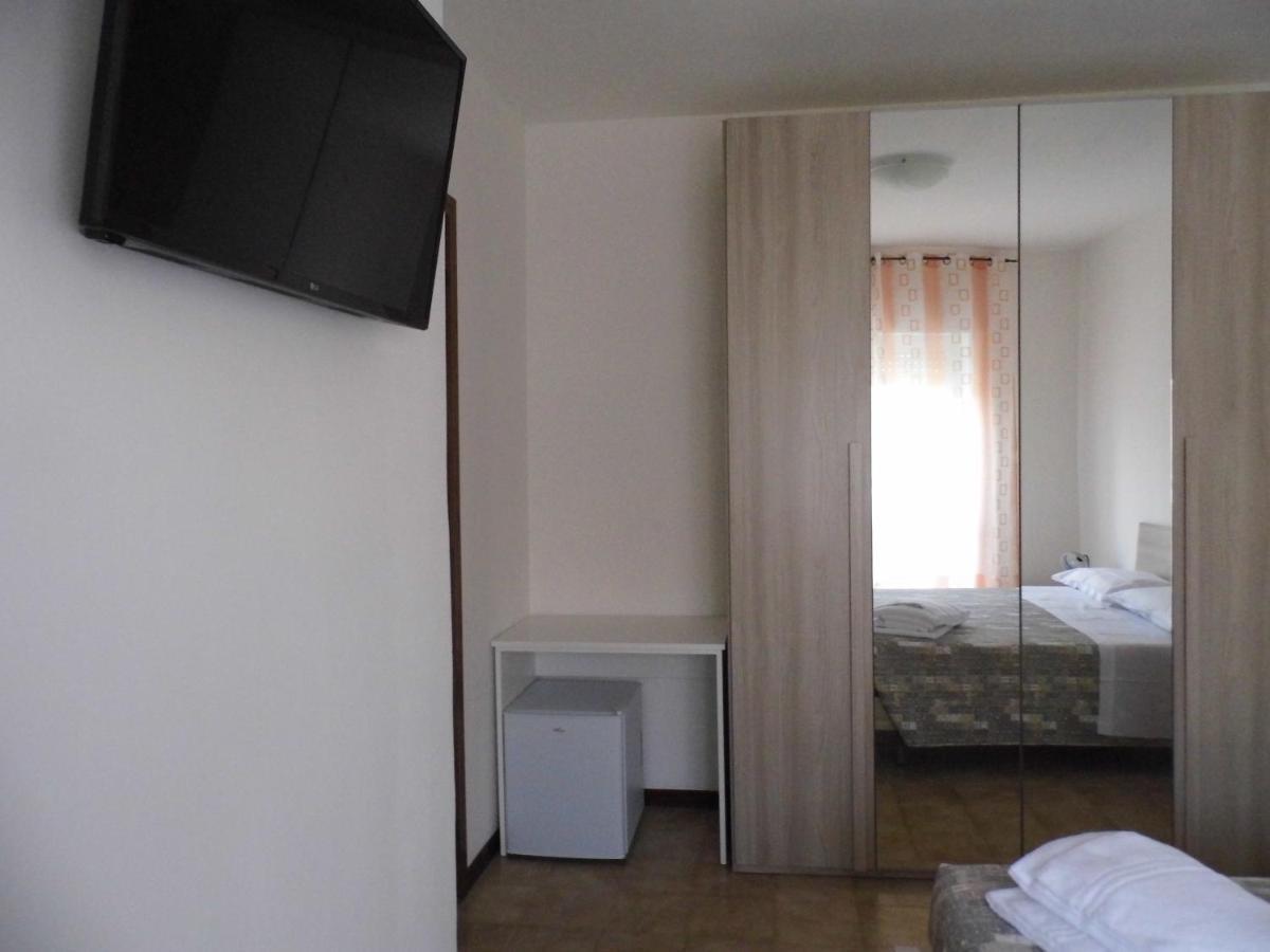 Bed and Breakfast A Casa Di Nelly Торторето Экстерьер фото